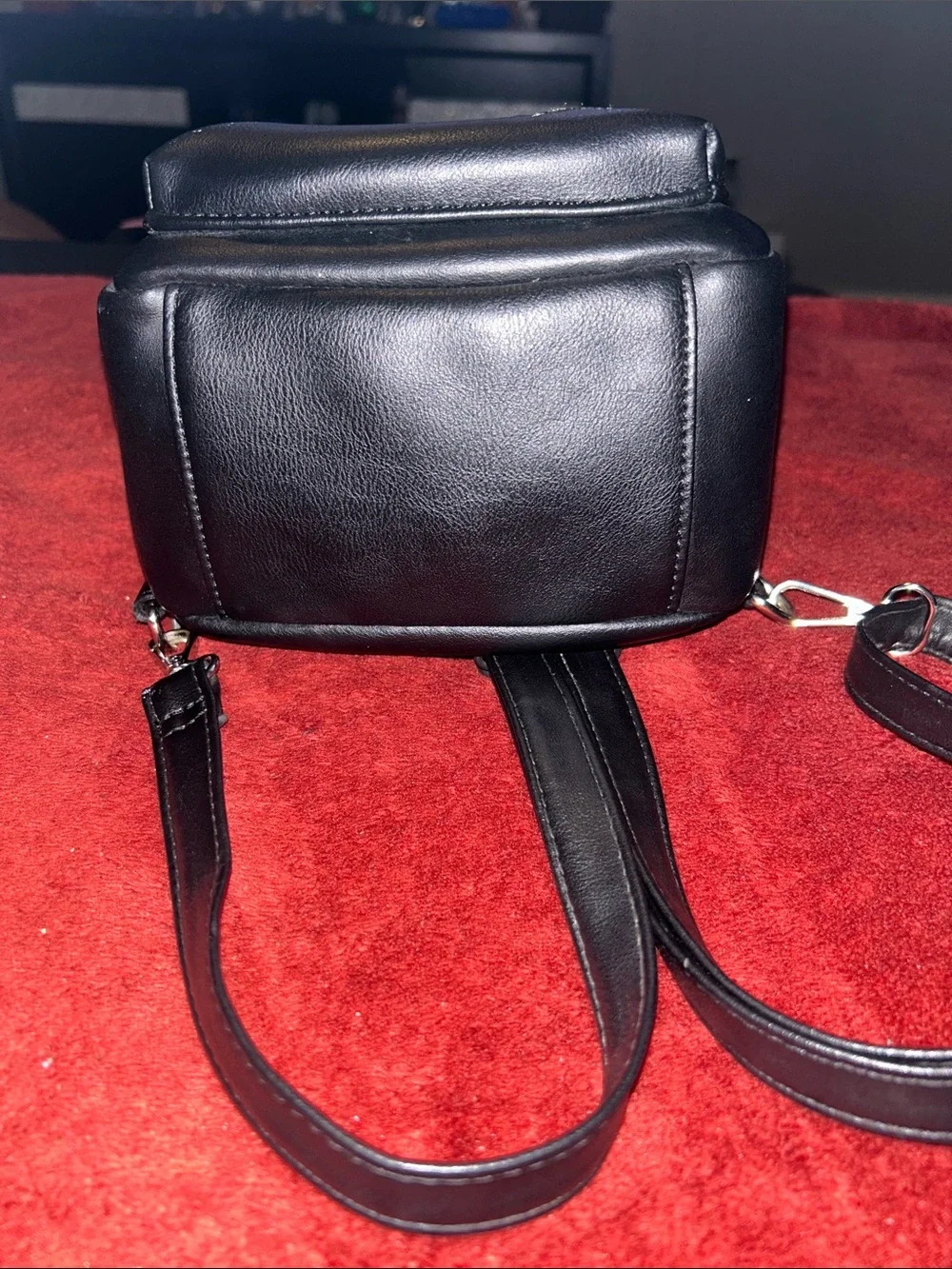 Tillys compact tilly